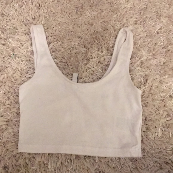 White H&M cropped tank - Picture 2 of 3